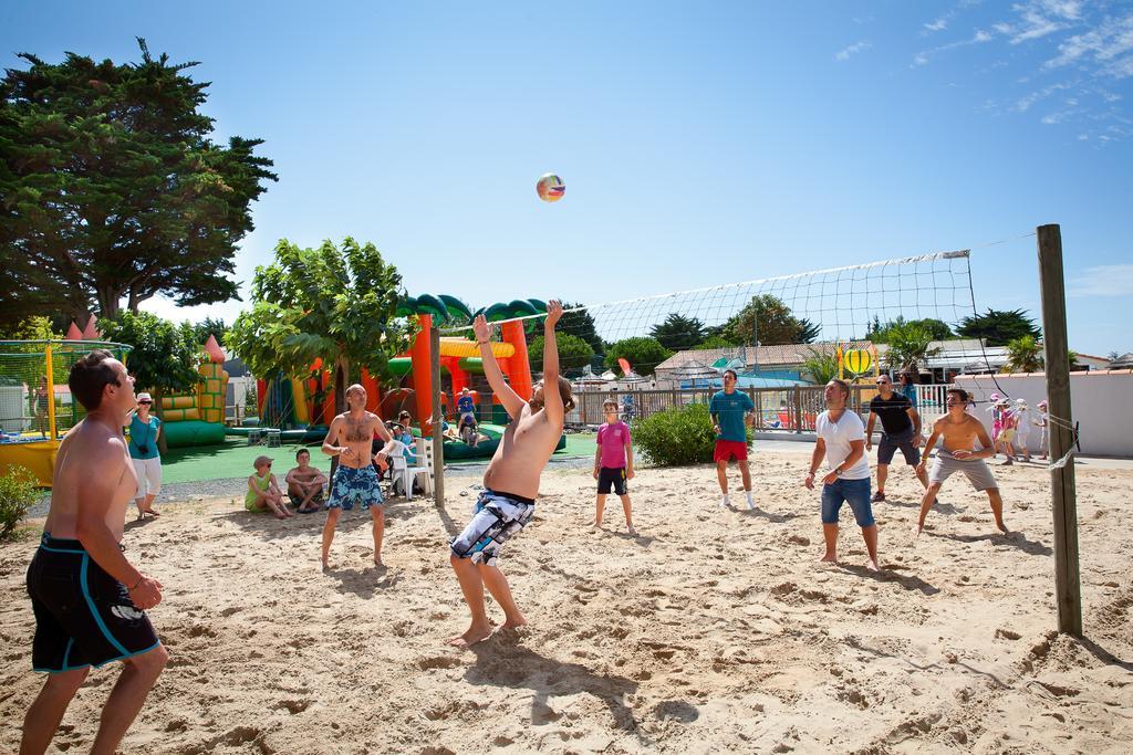 Camping Les Peupliers La Flotte Zewnętrze zdjęcie