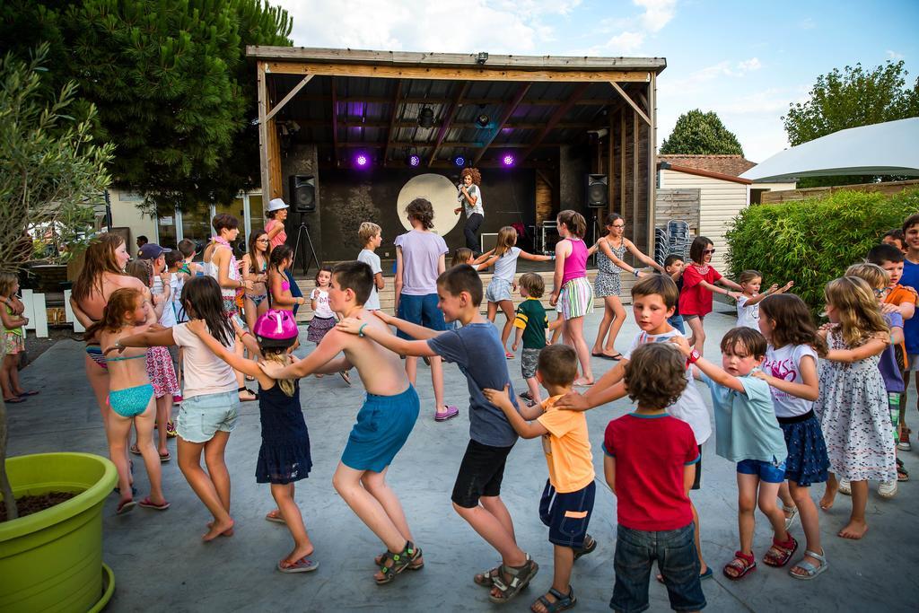 Camping Les Peupliers La Flotte Zewnętrze zdjęcie